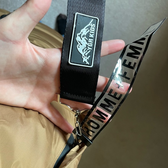 SUMMER SALE 💐🎉 Brown Coat with Fur - Picture 4 of 9